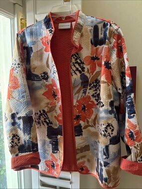 Alfred Dunner Coral, Navy & Cream Lt Quilted Floral Jacket size 16